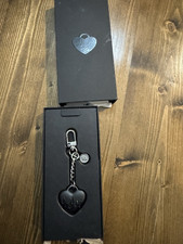 BRAND NEW, UNUSED CASH APP BLACK FLAMES HEART TAG KEYCHAIN, TAP TO PAY, RARE picture