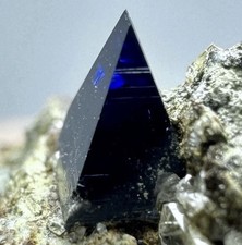 Natural Super Rare Blue Shade Anatase Crystal Cluster Raw Specimen Rough Matrix picture