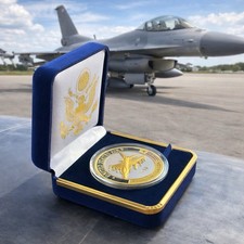 U S AIR FORCE F-16 FIGHTING FALCON Challenge Coin in Blue Velvet Case ·IN STOCK· picture