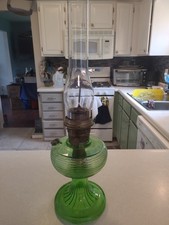 Beautiful Aladdin Mantle Oil Lamp Model B Green Glass Beehive Chimney Nu-type picture